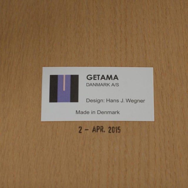 GE460 Butterfly Chair in Oak and Black Leather by Hans Wegner, 2015 For Sale - Image 17 of 18