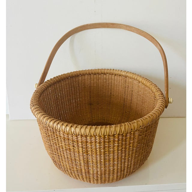 Vintage Stitched Hydrangea Nantucket Basket Belt/Strap Canvas