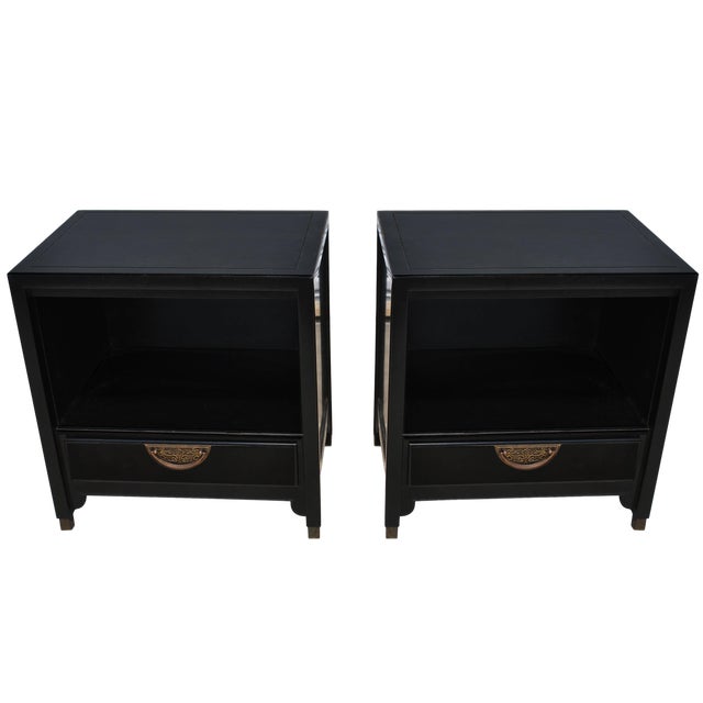 Pair of Ebonized Chin Hua Mid-Century Nightstands by Century For Sale