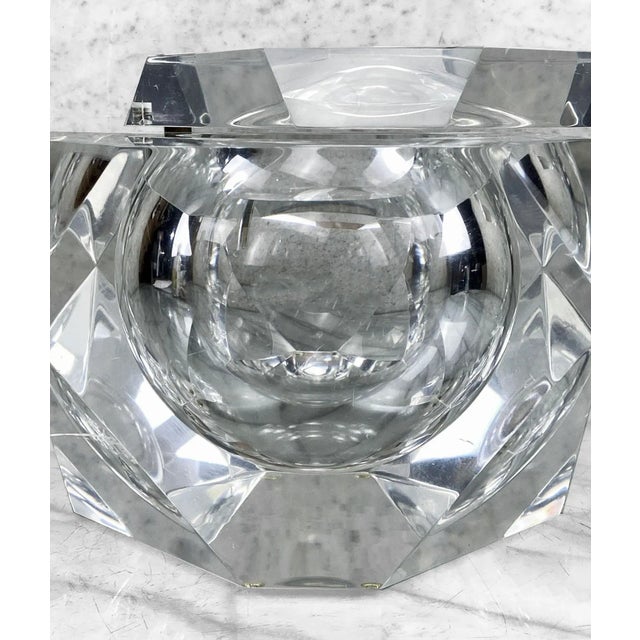 Vintage Postmodern Lucite Faceted Octagonal Ice Bucket by Carole Stupell For Sale - Image 6 of 8