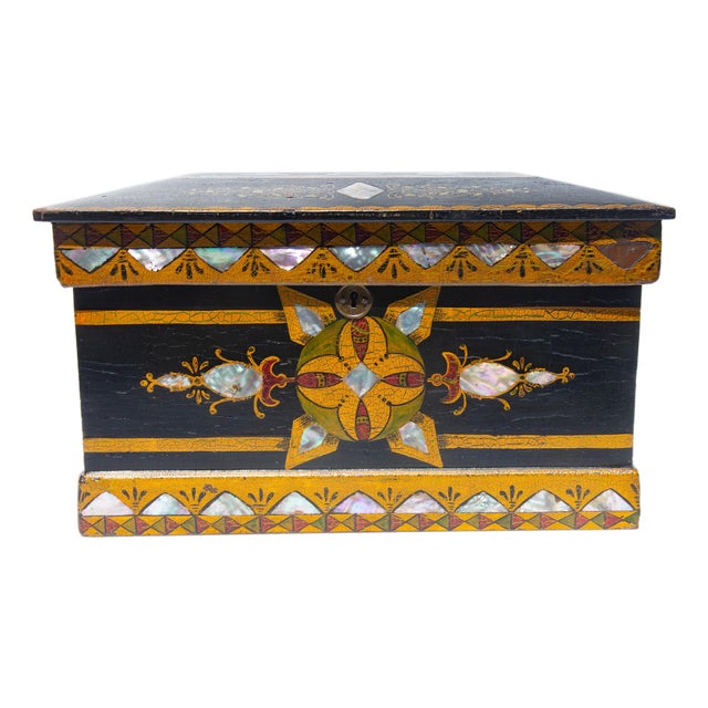 Exceptional 19th Century Painted and Inlaid American Box For Sale
