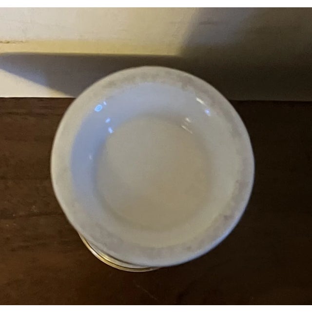 Antique 19th Century Old Paris Porcelain Cylinder Mantel Vase With Neoclassical Portrait Cameo For Sale - Image 11 of 12