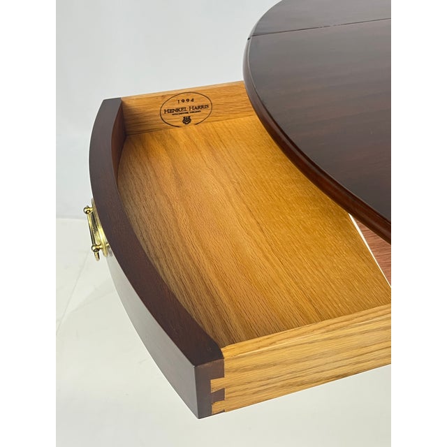 Brown Late 20th Century Federal Style Mahogany Pembroke Table by Henkel Harris For Sale - Image 8 of 16