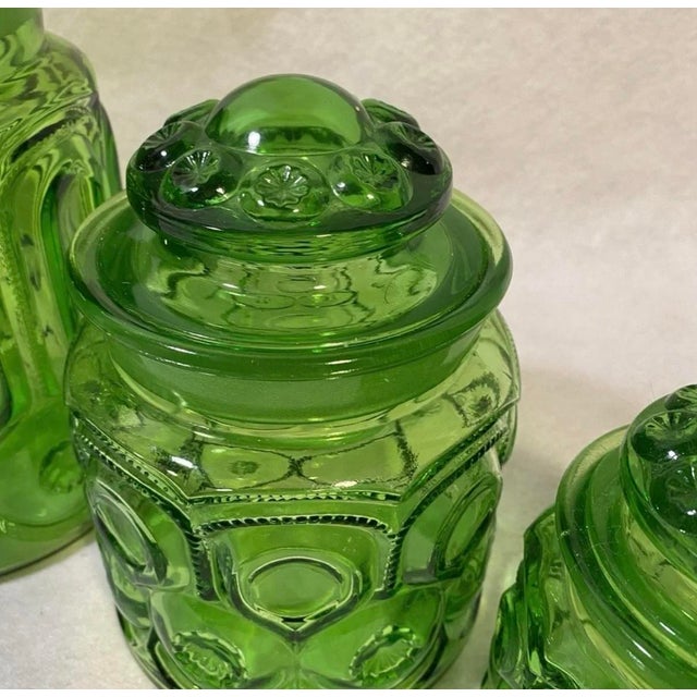 1960s Vintage Emerald Green Glass Kitchen Cannister Set of Four For Sale - Image 5 of 7