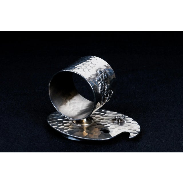 Silver 19th Century Hammered Rogers & Smith Co. Napkin Ring For Sale - Image 8 of 8