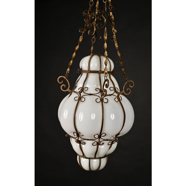 Mid-Century Venetian Brass and Mouth Blown Murano White Glass Chandelier, 1940s For Sale - Image 14 of 18