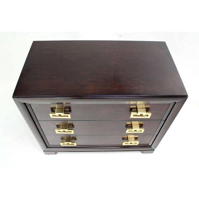 Wood Kittinger Mid Century Modern Heavy Solid Drop Pulls Bachelor 3 Drawer Chest MINT For Sale - Image 7 of 8