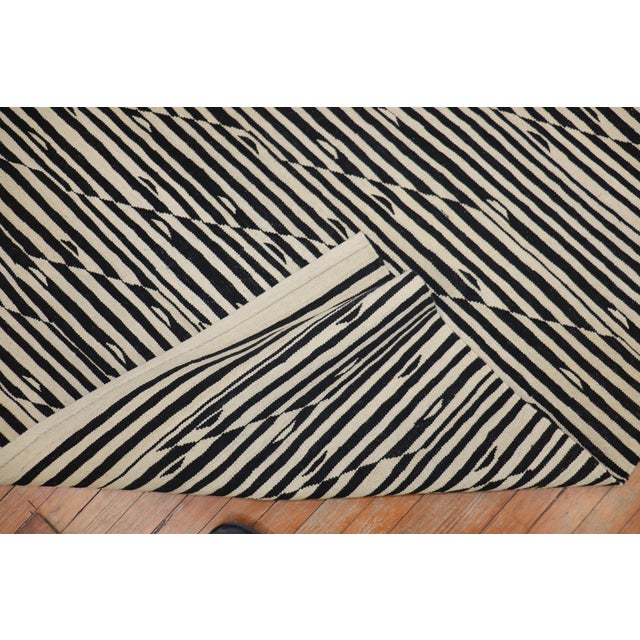 Late 20th Century Zebra Like Motif Modern Persian Kilim - 8'4" x 11'4" For Sale - Image 4 of 6