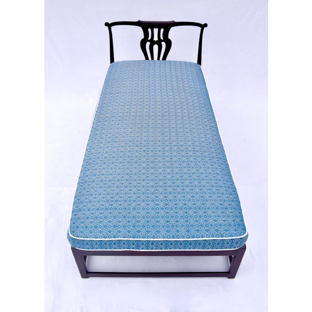 Chippendale Mahogany Daybed With Custom Upholstery, 20th Century For Sale - Image 9 of 14