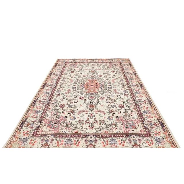 Middle Eastern Hand-Knotted Kashan Rug For Sale - Image 4 of 11