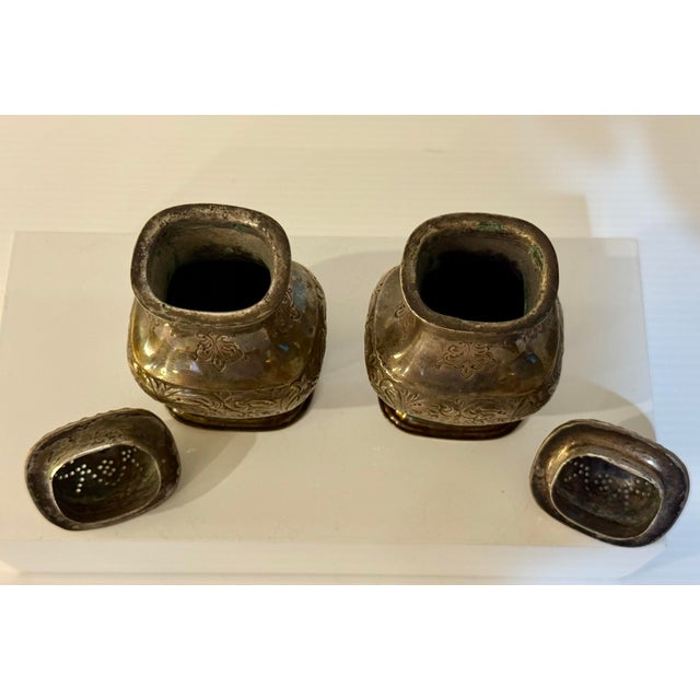 Pair of Vintage English Barker Ellis Silverplate Repoussé Salt & Pepper Shakers For Sale - Image 10 of 10