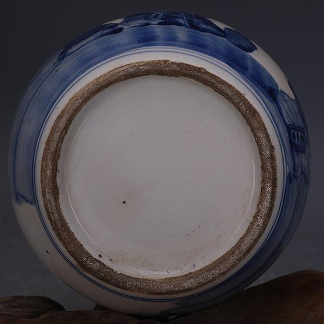 Vintage Chinese Blue and White Porcelain Ginger Jar With Figural Scene For Sale - Image 4 of 5