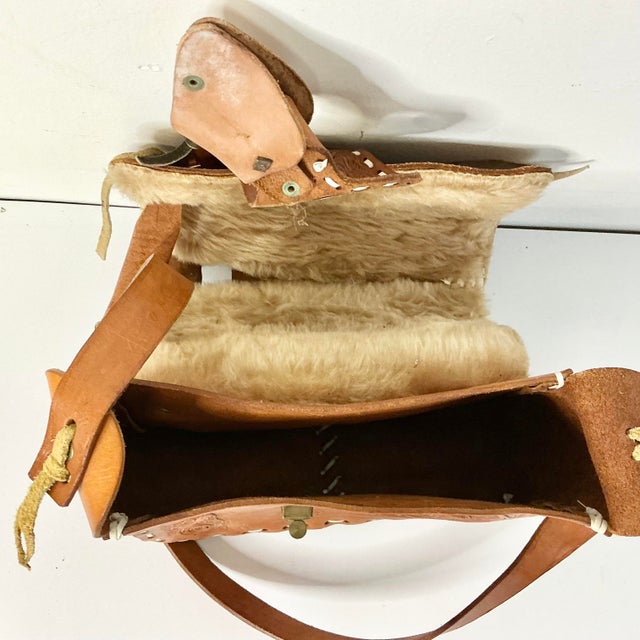 1980s Vintage Southwestern Americana Tooled Leather Trompe I’Oeil Saddle Shoulder Handbag. For Sale - Image 15 of 16
