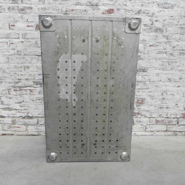 Vintage Industrial Aluminum Trunk, 1960s For Sale - Image 4 of 18