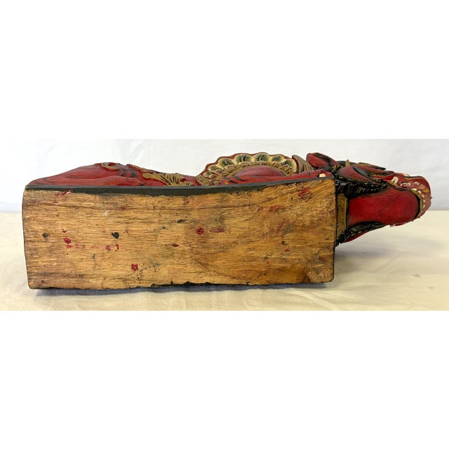 Mid 20th Century Balinese Carved Wood Singa Lion Sacred Ritual Box From Takashimaya New York C1983 For Sale - Image 5 of 12