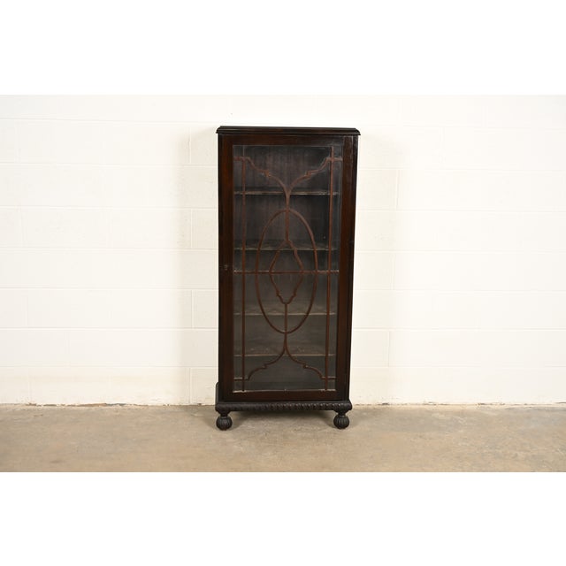 A gorgeous antique Victorian or American Empire bookcase or display cabinet In the manner of R.J. Horner & Co. USA, Circa...