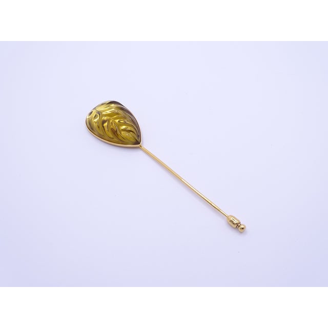 Glass and Gold-Plated Heliconia Leaf Pin from Lalique, France, 1995 For Sale - Image 6 of 18