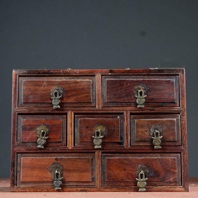 Mid 20th Century Vintage Chinese Rosewood 7-Drawer Miniature Treasure Cabinet / Jewelry Chest For Sale - Image 5 of 9