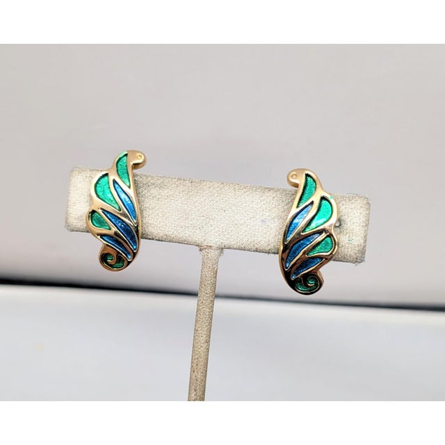 1960s Vintage 1960s Signed Napier Green & Blue Enamel Feather Clip Earrings-2 Pieces For Sale - Image 5 of 8