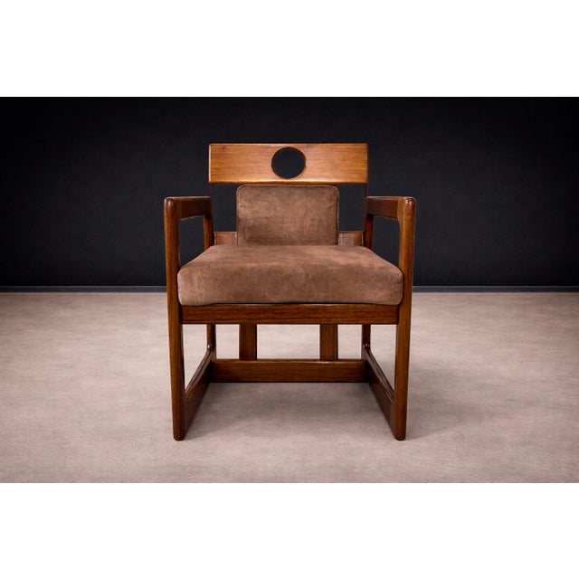Sergio Rodrigues “Cuiaba” Dining Chair With Armrests in Hardwood & Fabric, Sergio Rodrigues, 1970s For Sale - Image 4 of 11