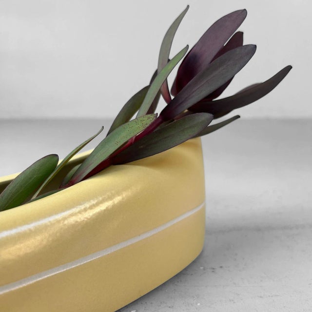 Yellow Japanese Minimalist Ceramic Ikebana Vase, 1950s For Sale - Image 8 of 14