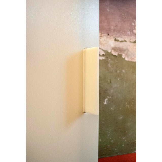 1990s Acrylic Glass Table Lamp with Metal Base from Foscarini, Italy, 1990s For Sale - Image 5 of 7