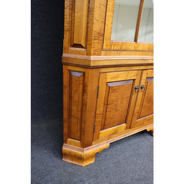 D. R. Dimes Benchmark Tiger Maple Corner Cabinet For Sale - Image 12 of 18
