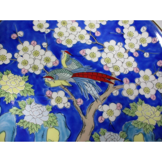 1960s Hand Painted Asian Royal Blue Pheasant Plate For Sale - Image 4 of 6