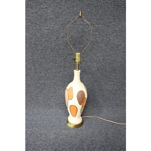 Mid-Century Modern Mid Century Speckled Ceramic Lamp For Sale - Image 3 of 4