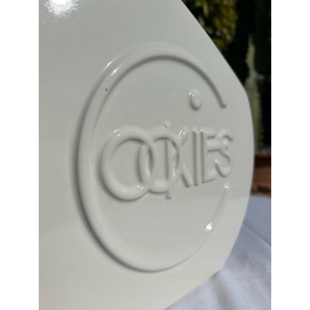 Vintage Mid-Century Ceramic Cookie Jar For Sale - Image 9 of 13