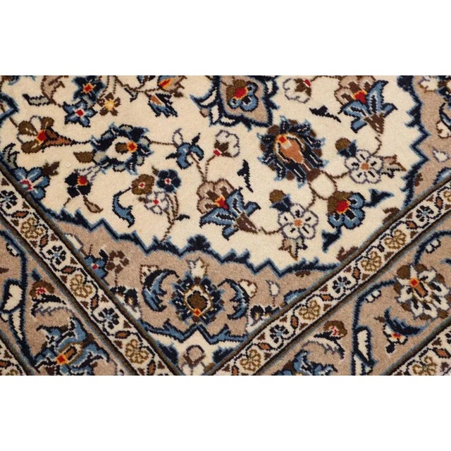 Kashan Rug in Virgin Wool For Sale - Image 6 of 11