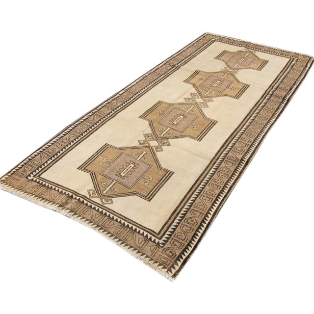 Textile Mid-20th Century Vintage Persian Shiraz Rug - 3'9" X 7'11" For Sale - Image 7 of 10