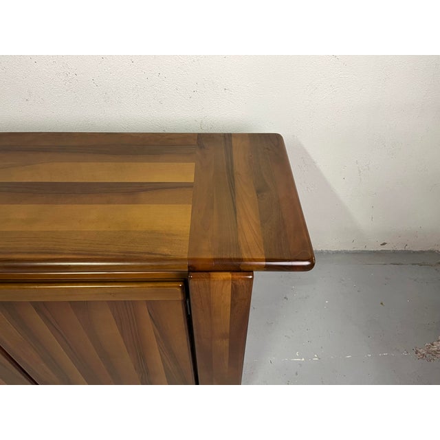 Sapporo Cabinet in Walnut by Mario Marenco for Mobilgirgi, 1970s For Sale - Image 6 of 9