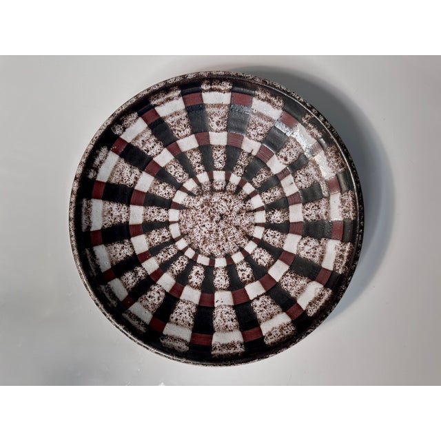 This high-quality ceramic art bowl was created by the ceramist Monika Maetzel (1917-2010) from Hamburg, Germany during the...