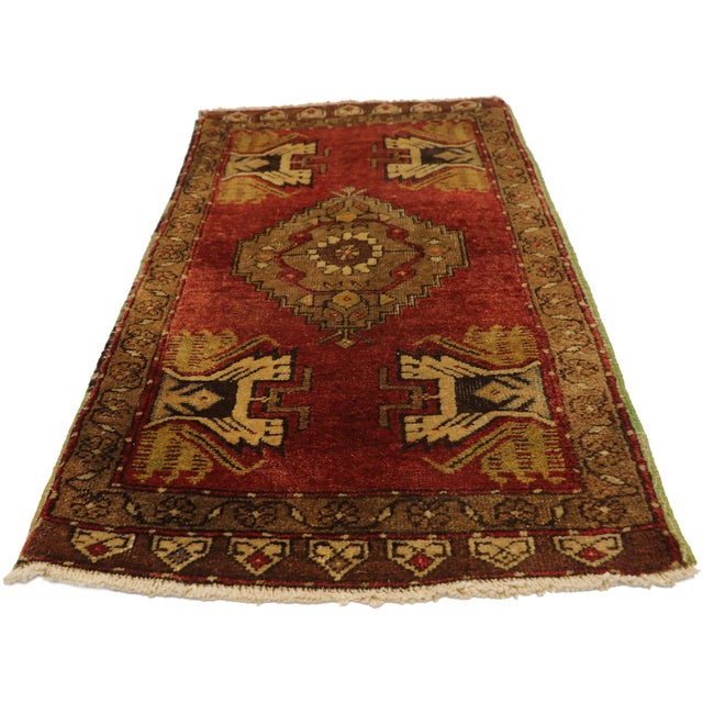 Mid-Century Modern Vintage Turkish Yastik Rug - 01'07 X 02'10 For Sale - Image 3 of 8