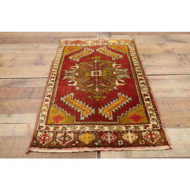 Textile Vintage Turkish Yastik Rug - 01'05 X 02'09 For Sale - Image 7 of 8