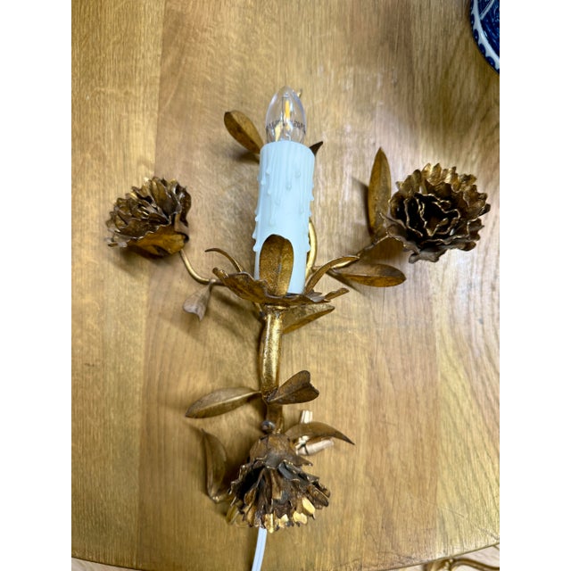 Metal Antique French Tole Floral Wall Sconces, Gilt Iron, Rewired (1 Double, 2 Single) - Set of 3 For Sale - Image 7 of 8