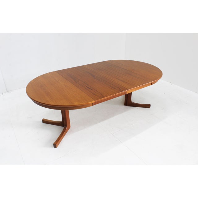 Vintage Danish Round Extendable Dining Table, 1960s For Sale - Image 9 of 9