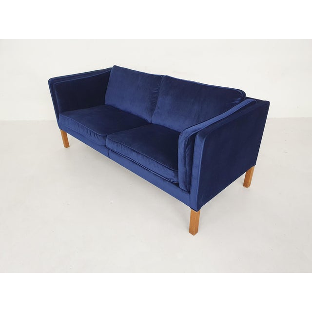 Vintage Model 2335 Couch by Borge and Peter Mogensen for Fredericia, Denmark, 1975 For Sale - Image 12 of 18