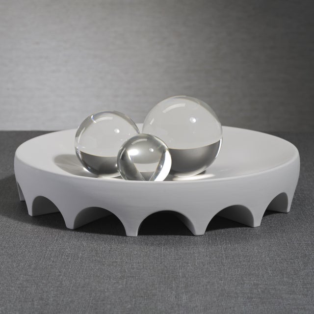 The Yakimono Ceramic Bowl offers a stunning blend of simplicity and elegance. This shallow bowl features a smooth matte...