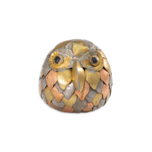 This charming set of three owl sculptures in the style of Sergio Bustamante features beautifully detailed craftsmanship...