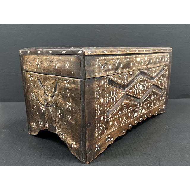 Late 20th Century Vintage Mother of Pearl Inlay Wooden Small Box Trunk For Sale - Image 5 of 12