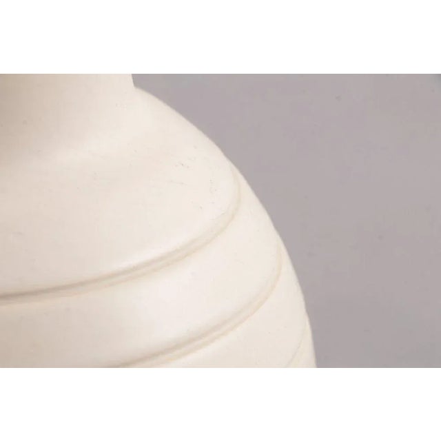 Small Art Deco British Moonstone Bombe Vase by Keith Murray for Wedgwood, 1930s For Sale - Image 6 of 8