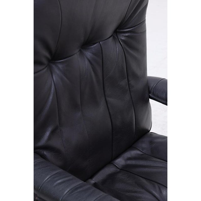 Set of Mid-Century Leather Lounge Chair and Ottoman from Unico For Sale - Image 9 of 18