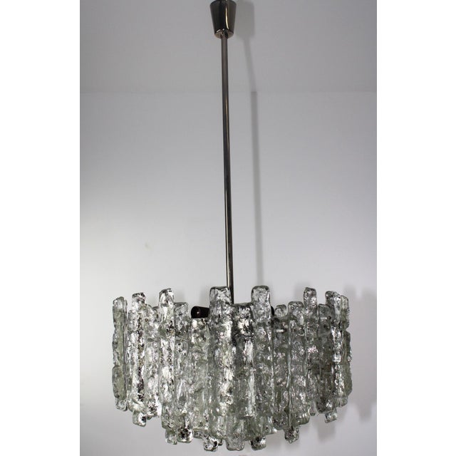 Rare xxl kalmar chandelier "soria" with heavy cast glass panes, 8 sockets e14, 1 socket e 27 i have official proof of...