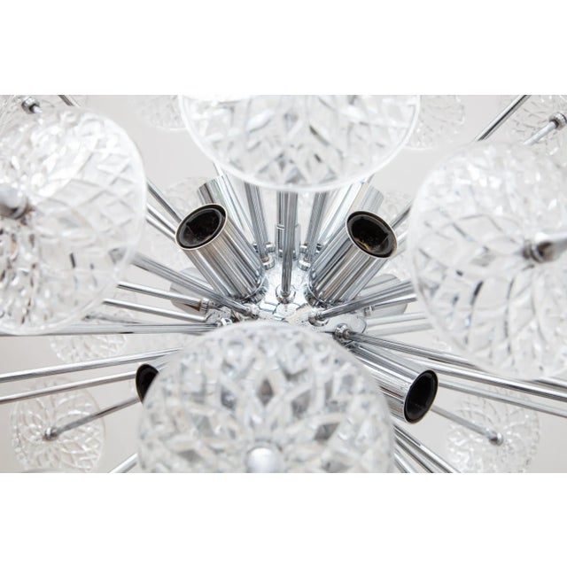 1960s Belgian Floral Starburst Sputnik Chandelier from Val Saint Lambert, 1969 For Sale - Image 5 of 6