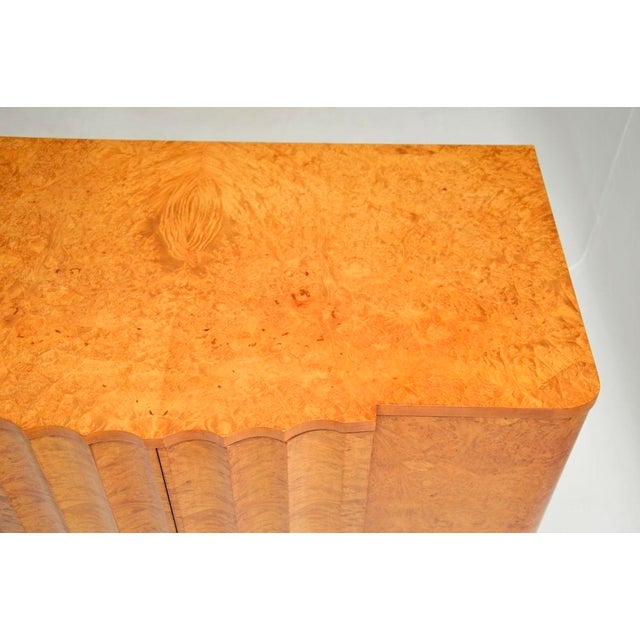 Brown Art Deco Burr Walnut Cabinet from Harry and Lou Epstein, 1930s For Sale - Image 8 of 11