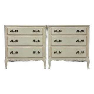 Vintage Pair of Chests French Provincial White 3 Drawer Cabriole Leg Nightstands For Sale