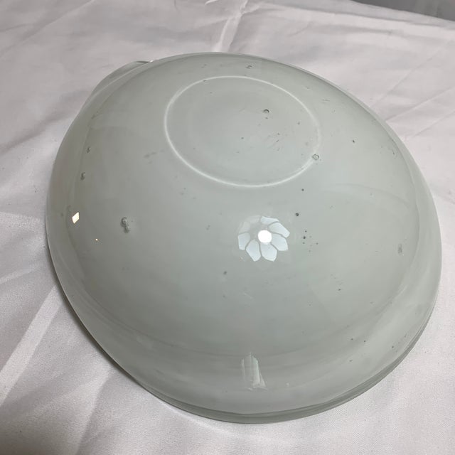 Heavy Vintage C. 1950s Alfredo Barbini Bullicante Sommerso Cased White Glass With Gold Flecks Vide-Poche For Sale - Image 11 of 11