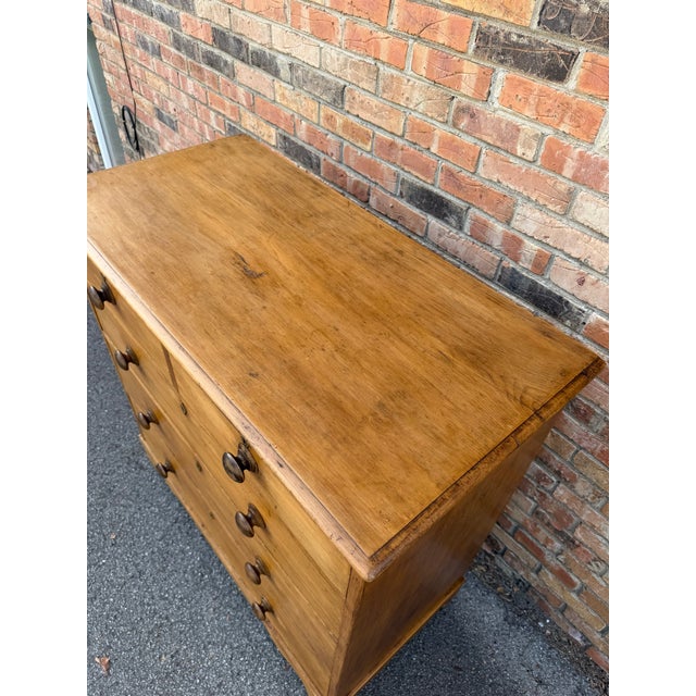 Late 19th Century 19th Century English Pine Chest of Drawers For Sale - Image 5 of 14